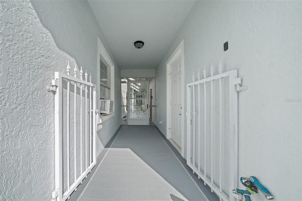 For Sale: $284,999 (3 beds, 3 baths, 1463 Square Feet)