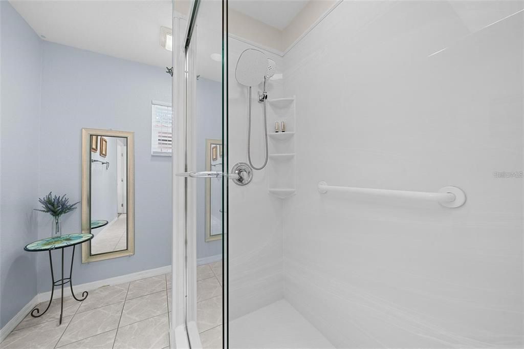 For Sale: $284,999 (3 beds, 3 baths, 1463 Square Feet)