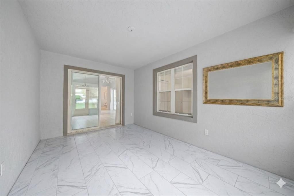 For Sale: $284,999 (3 beds, 3 baths, 1463 Square Feet)