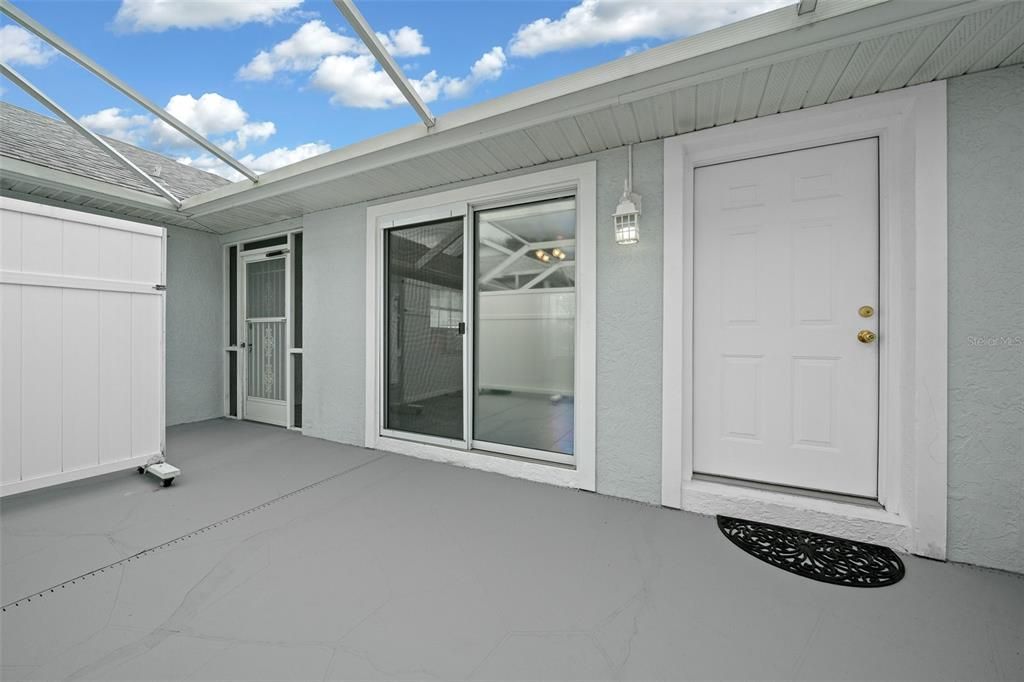 For Sale: $284,999 (3 beds, 3 baths, 1463 Square Feet)