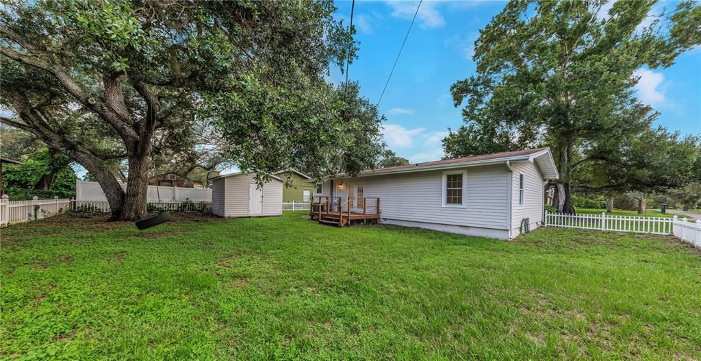 For Sale: $314,900 (3 beds, 2 baths, 1056 Square Feet)