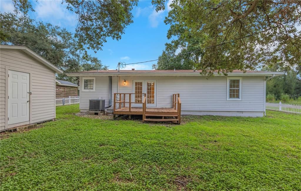 For Sale: $314,900 (3 beds, 2 baths, 1056 Square Feet)
