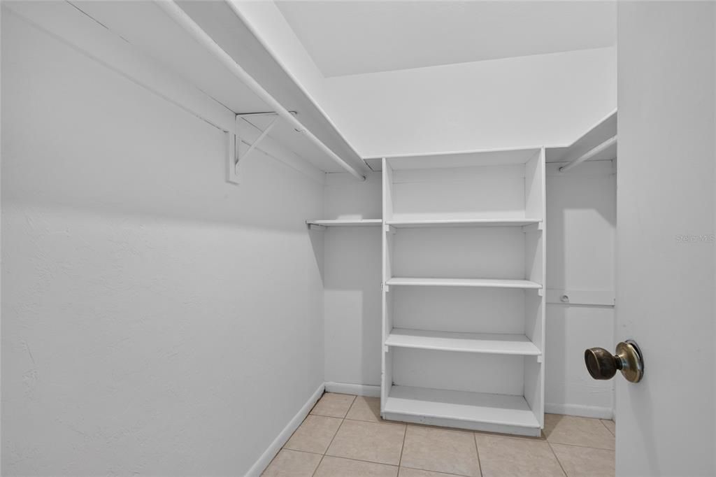 En Venta: $297,000 (3 camas, 2 baños, 1220 Pies cuadrados)