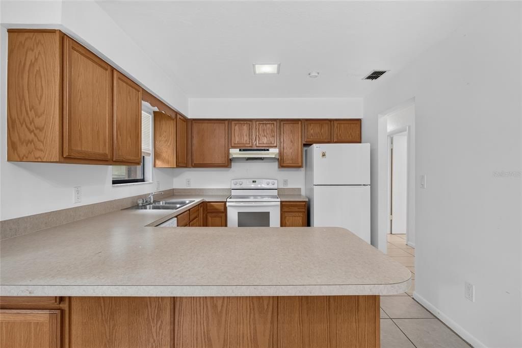 En Venta: $297,000 (3 camas, 2 baños, 1220 Pies cuadrados)
