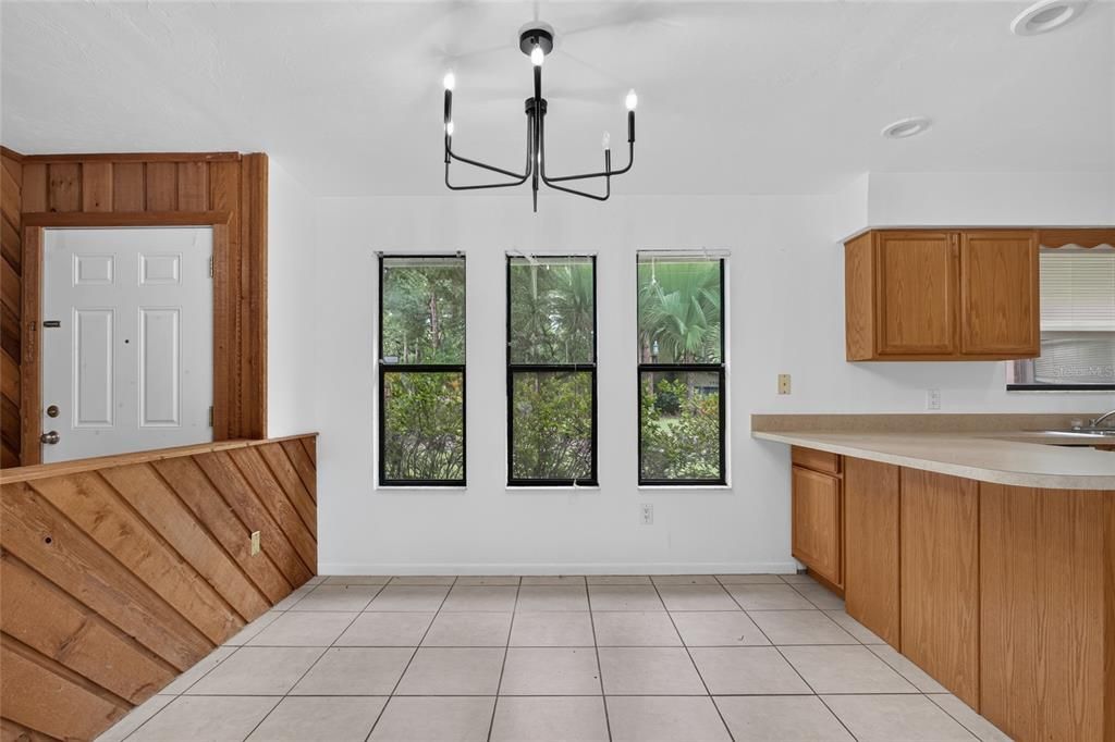 En Venta: $297,000 (3 camas, 2 baños, 1220 Pies cuadrados)