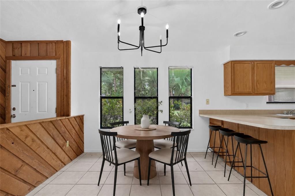 En Venta: $297,000 (3 camas, 2 baños, 1220 Pies cuadrados)