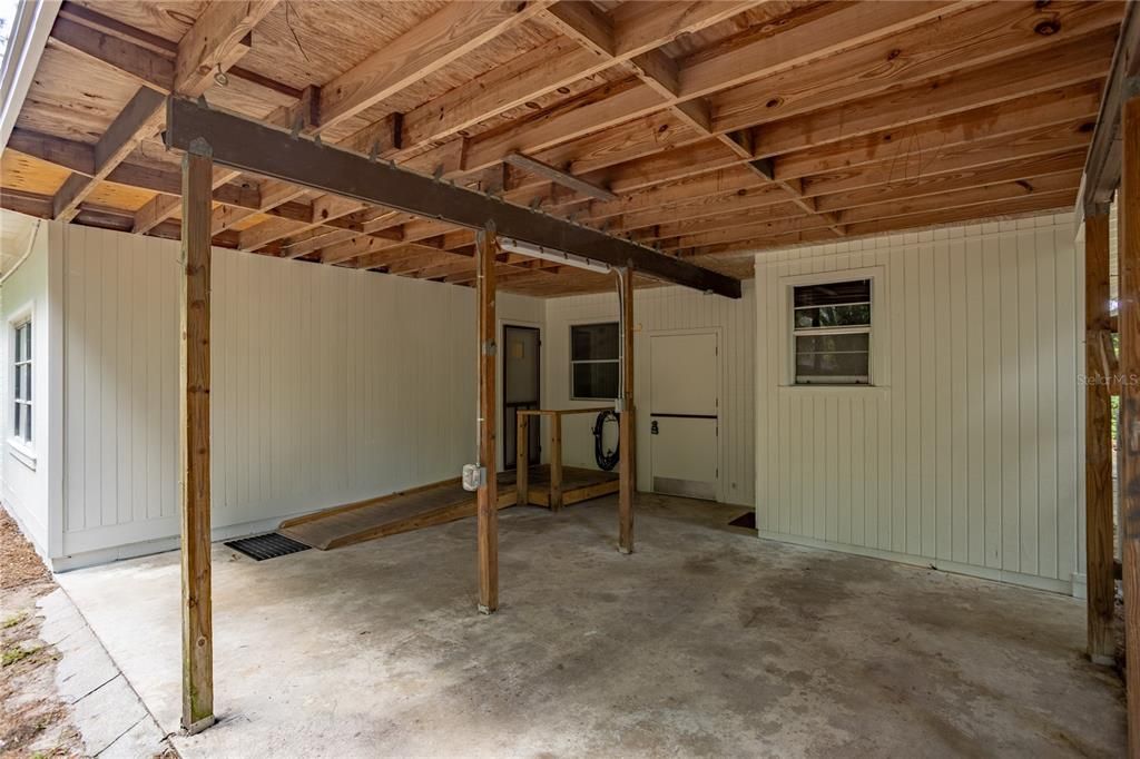 For Sale: $310,000 (3 beds, 2 baths, 1827 Square Feet)