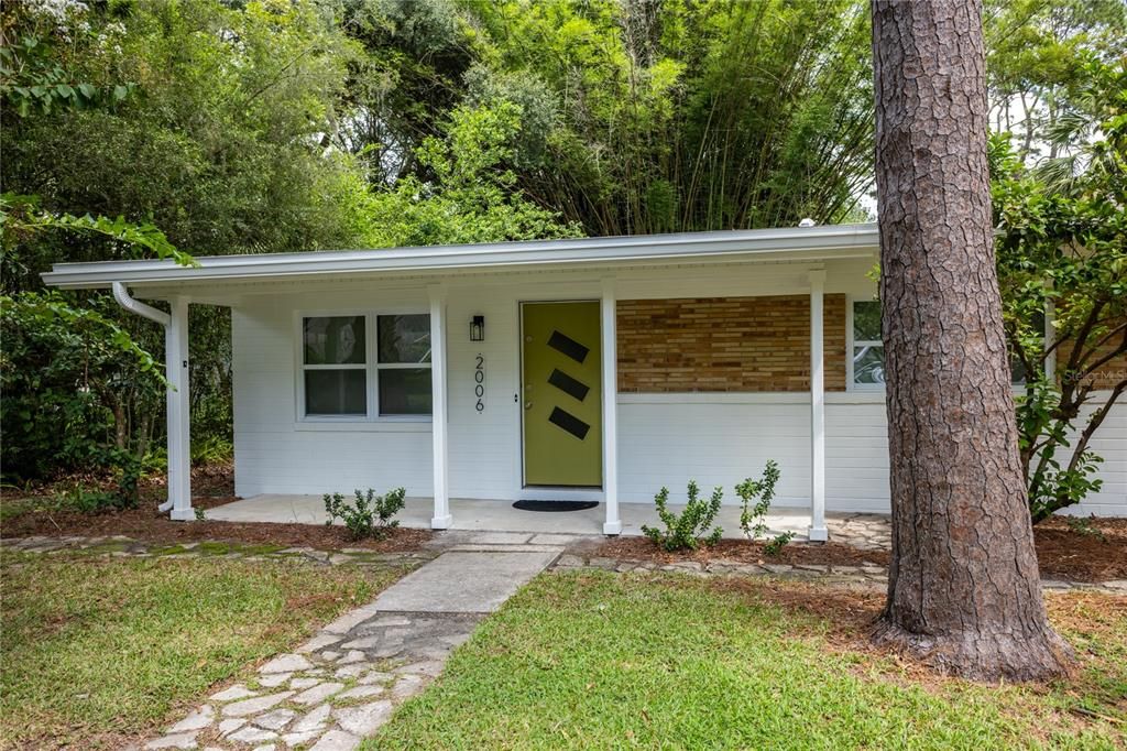 For Sale: $310,000 (3 beds, 2 baths, 1827 Square Feet)