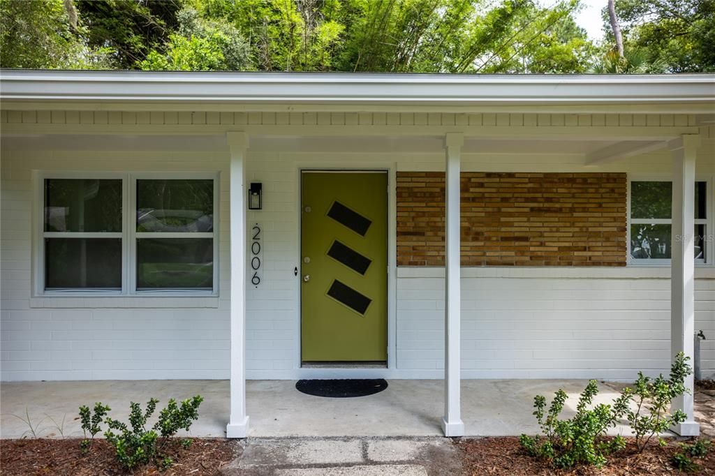 For Sale: $310,000 (3 beds, 2 baths, 1827 Square Feet)