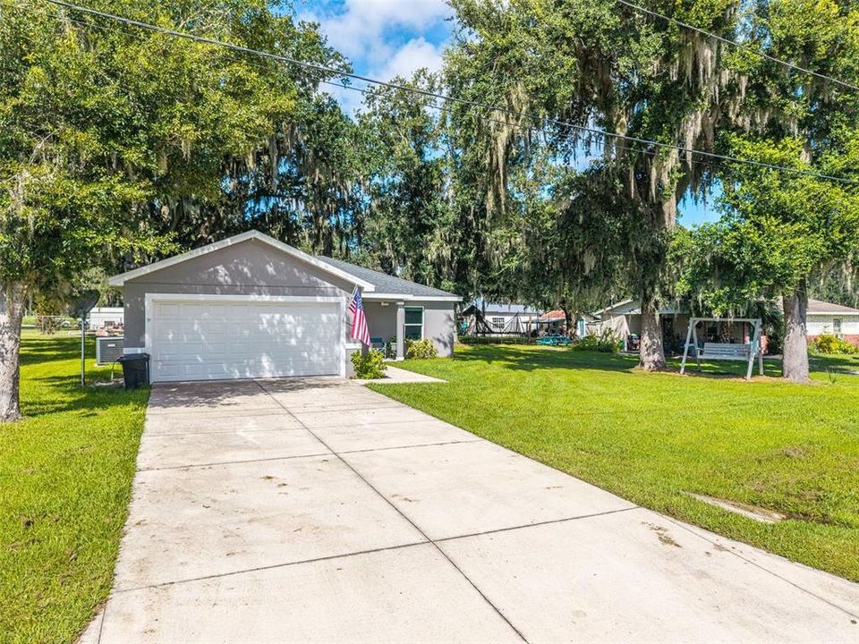 For Sale: $279,990 (3 beds, 2 baths, 1200 Square Feet)