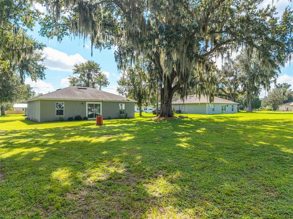 For Sale: $279,990 (3 beds, 2 baths, 1200 Square Feet)