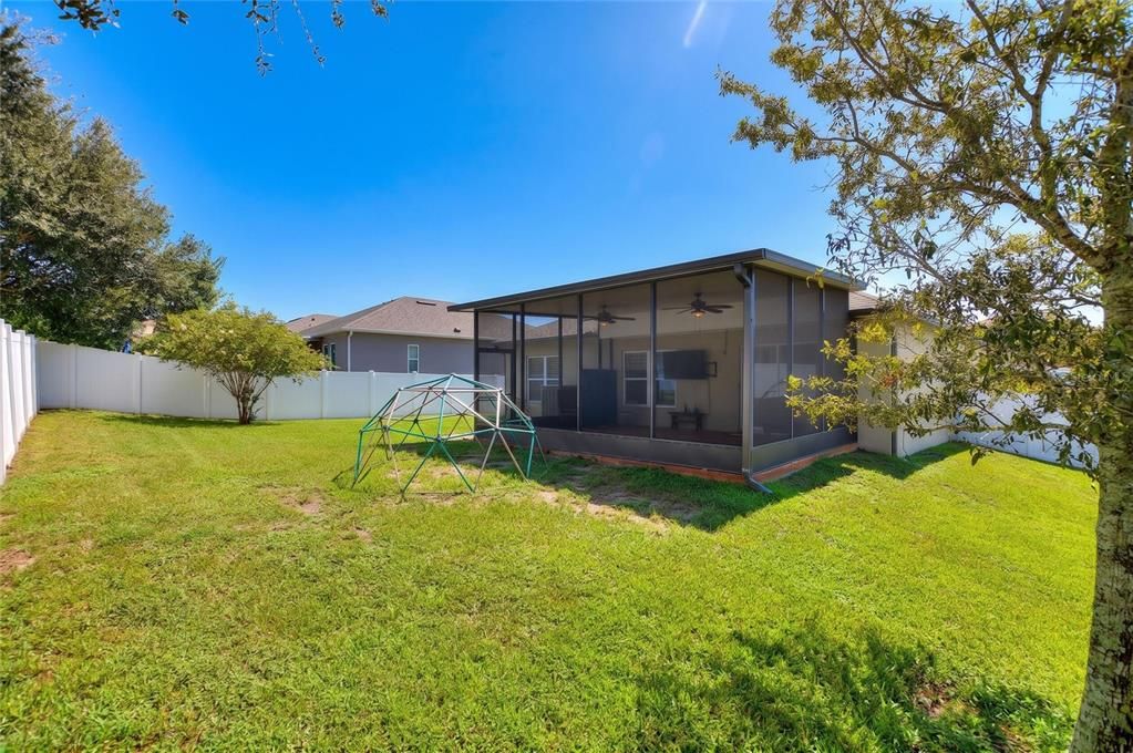 En Venta: $419,900 (3 camas, 2 baños, 1705 Pies cuadrados)