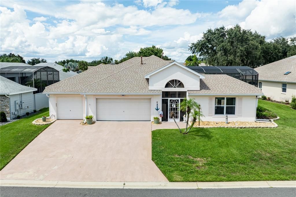 For Sale: $425,000 (3 beds, 3 baths, 2058 Square Feet)