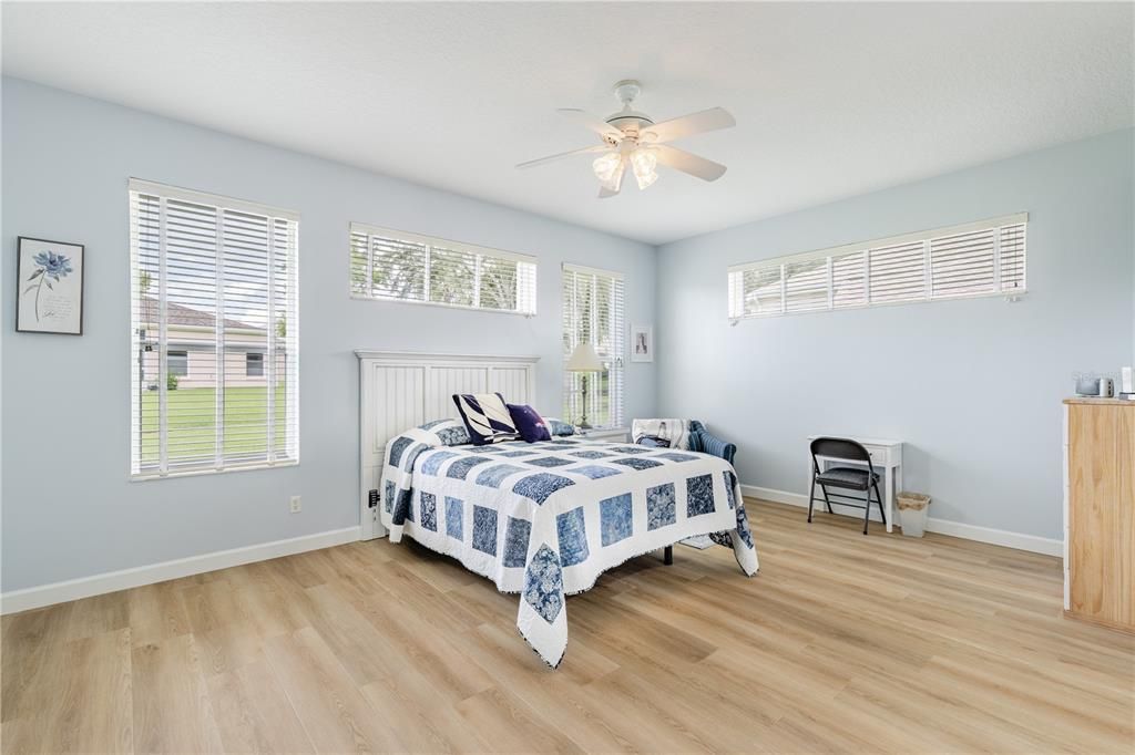 For Sale: $425,000 (3 beds, 3 baths, 2058 Square Feet)