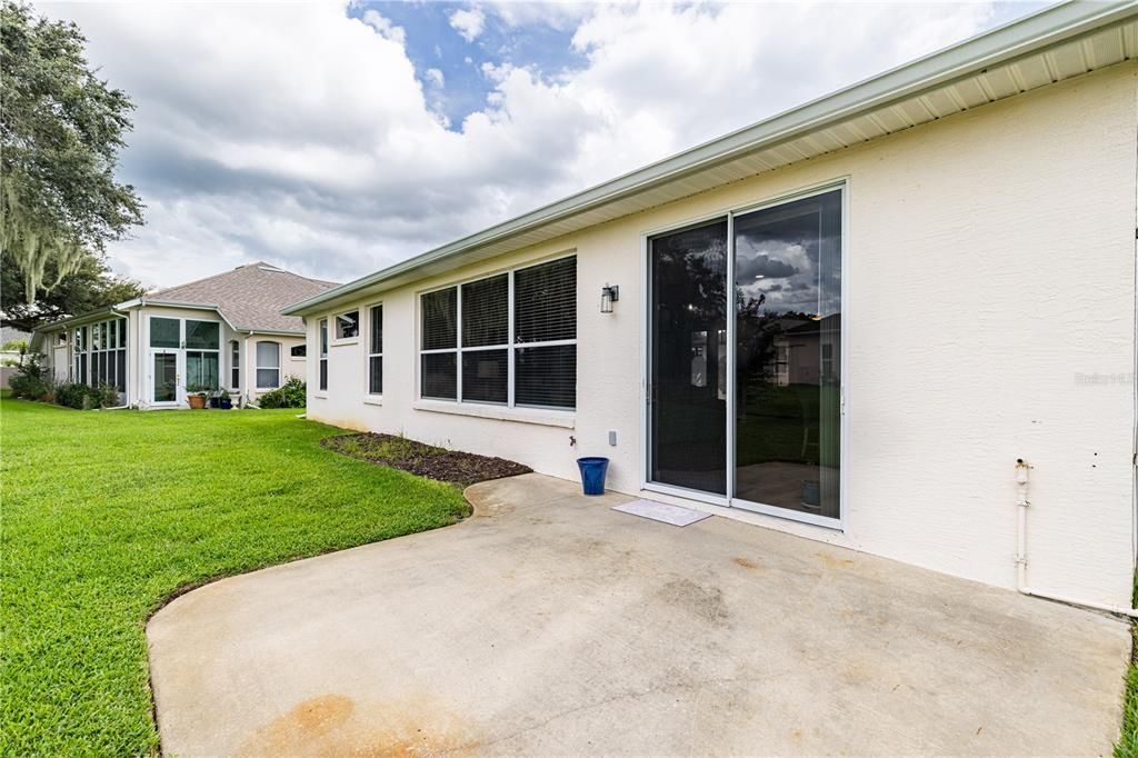 For Sale: $425,000 (3 beds, 3 baths, 2058 Square Feet)