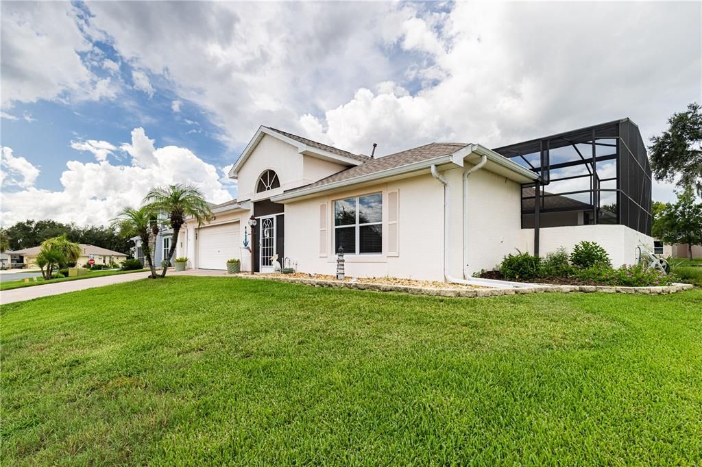 For Sale: $425,000 (3 beds, 3 baths, 2058 Square Feet)