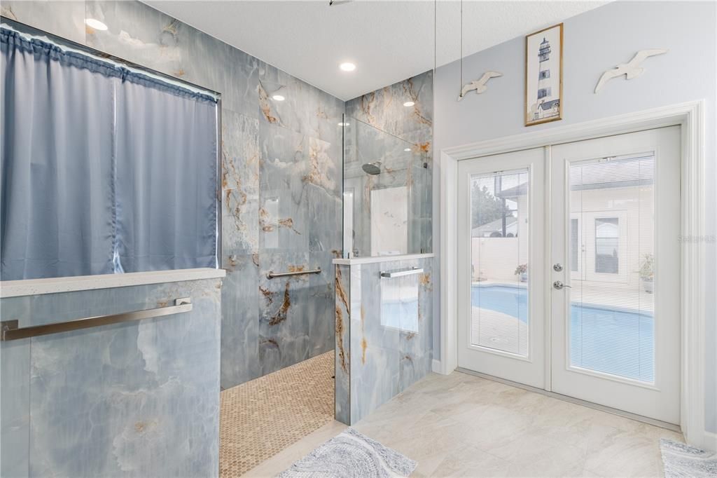 For Sale: $425,000 (3 beds, 3 baths, 2058 Square Feet)