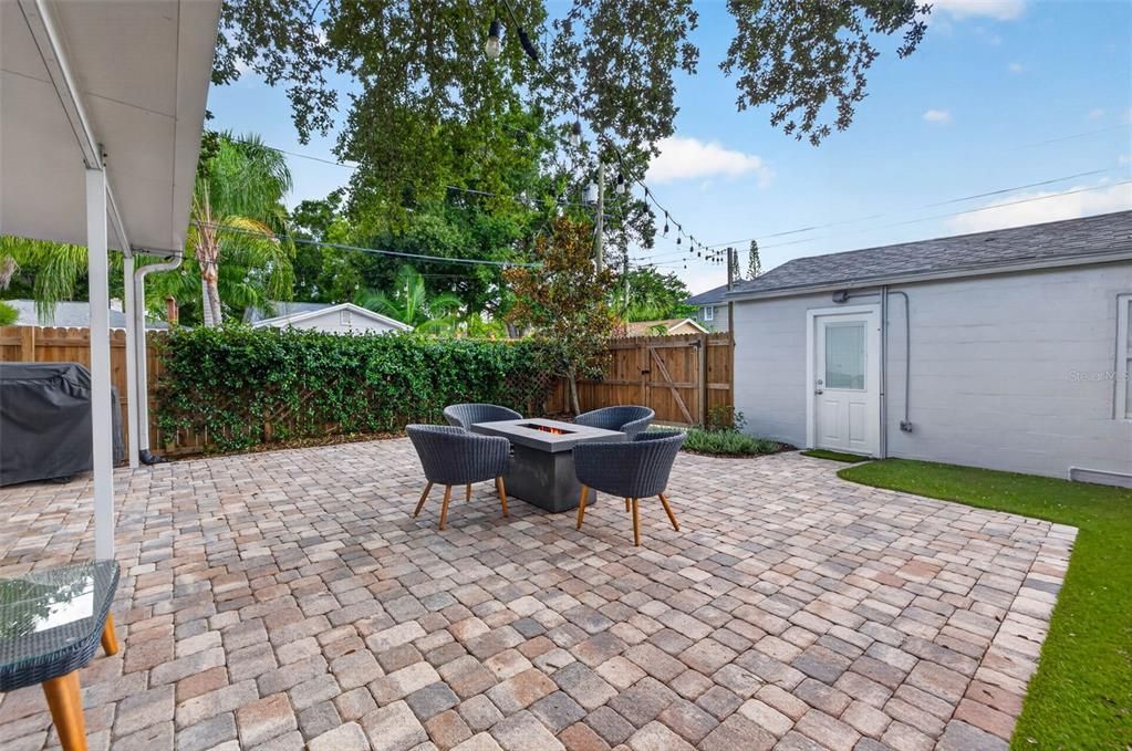 For Sale: $650,000 (3 beds, 2 baths, 1344 Square Feet)