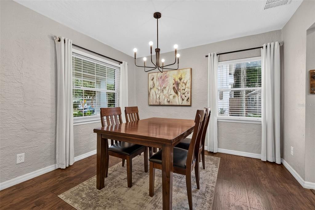 For Sale: $650,000 (3 beds, 2 baths, 1344 Square Feet)