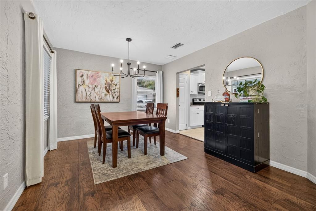 For Sale: $650,000 (3 beds, 2 baths, 1344 Square Feet)