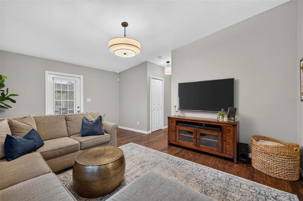 For Sale: $650,000 (3 beds, 2 baths, 1344 Square Feet)