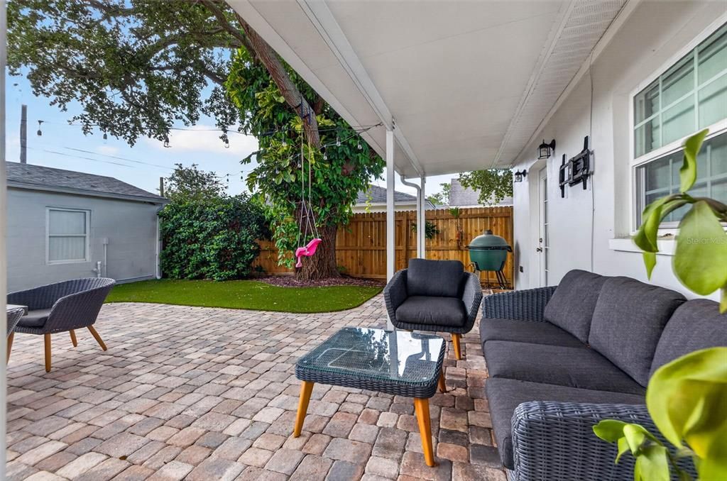 For Sale: $650,000 (3 beds, 2 baths, 1344 Square Feet)