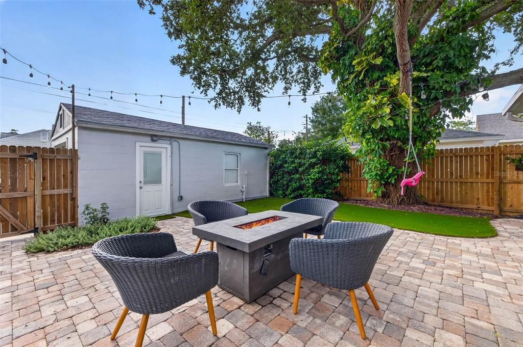 For Sale: $650,000 (3 beds, 2 baths, 1344 Square Feet)