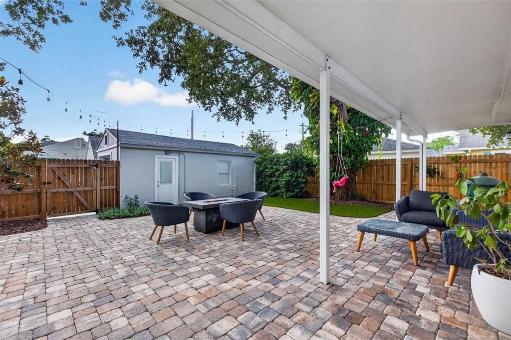 For Sale: $650,000 (3 beds, 2 baths, 1344 Square Feet)