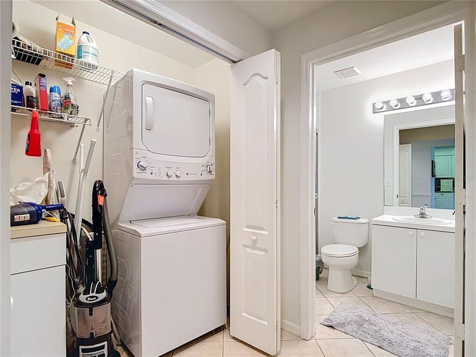 На продажу: $395,000 (2 спален, 2 ванн, 1327 Квадратных фут)