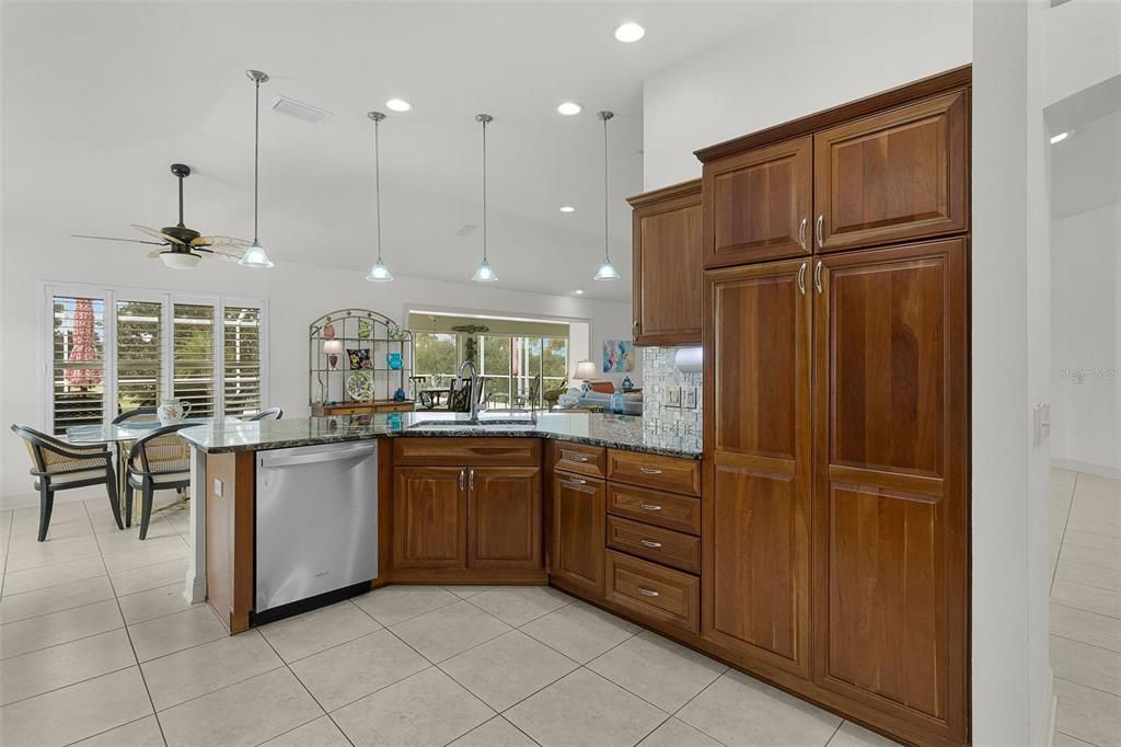 На продажу: $1,499,950 (4 спален, 3 ванн, 3444 Квадратных фут)