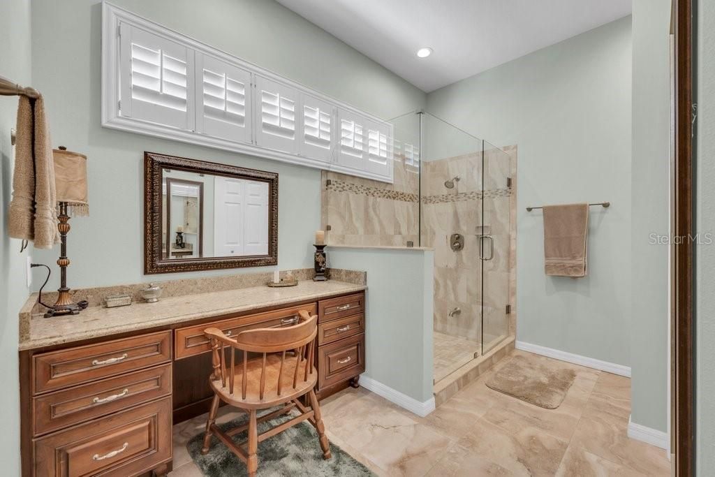 En Venta: $520,000 (4 camas, 3 baños, 2335 Pies cuadrados)