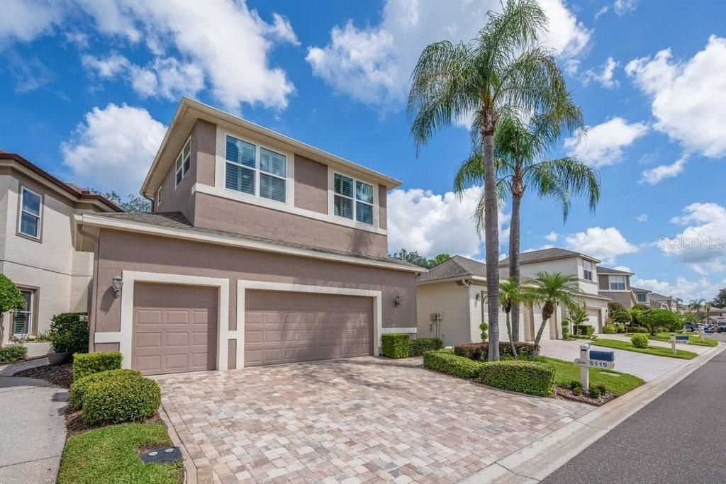En Venta: $520,000 (4 camas, 3 baños, 2335 Pies cuadrados)