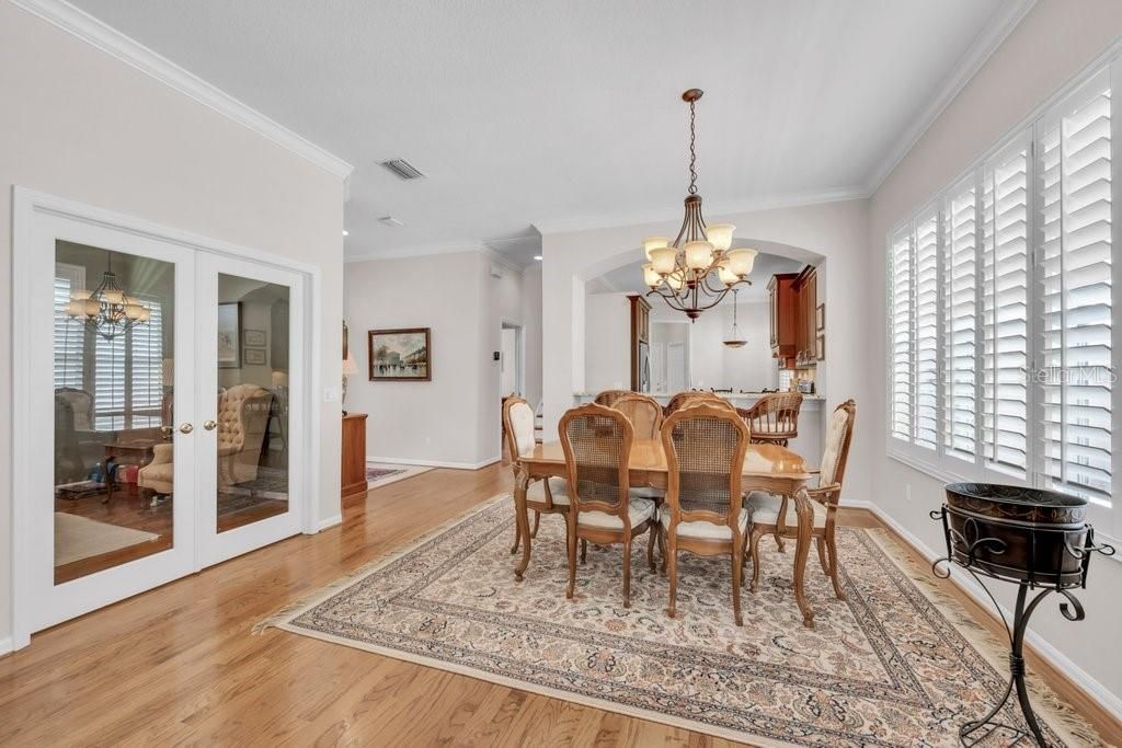 En Venta: $520,000 (4 camas, 3 baños, 2335 Pies cuadrados)