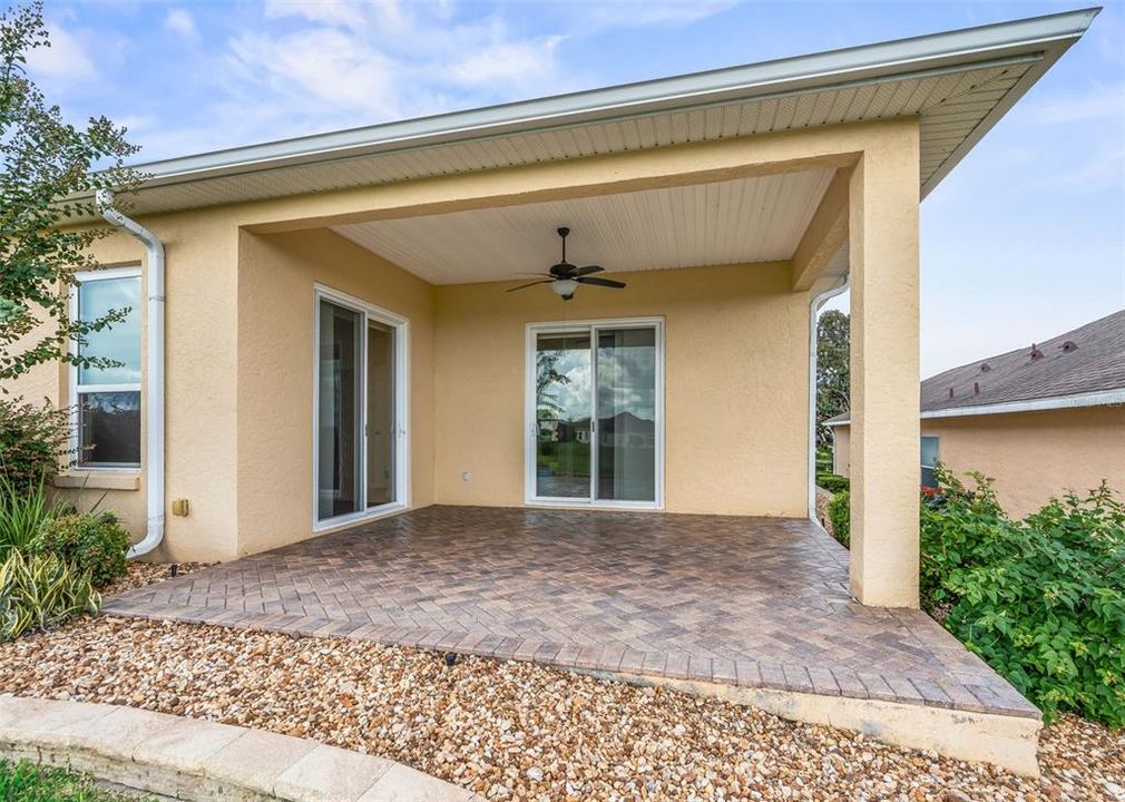 For Sale: $355,000 (3 beds, 2 baths, 1925 Square Feet)