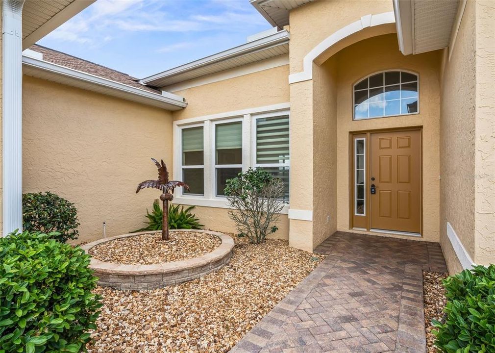 For Sale: $355,000 (3 beds, 2 baths, 1925 Square Feet)