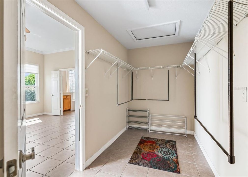 For Sale: $355,000 (3 beds, 2 baths, 1925 Square Feet)