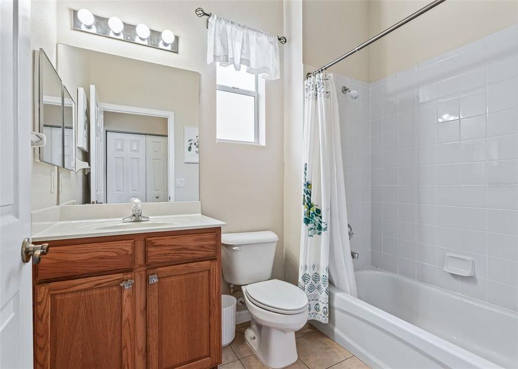 For Sale: $355,000 (3 beds, 2 baths, 1925 Square Feet)
