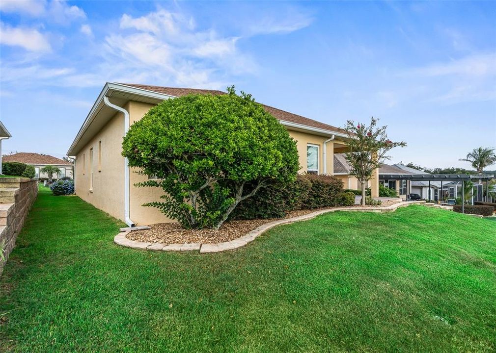 For Sale: $355,000 (3 beds, 2 baths, 1925 Square Feet)