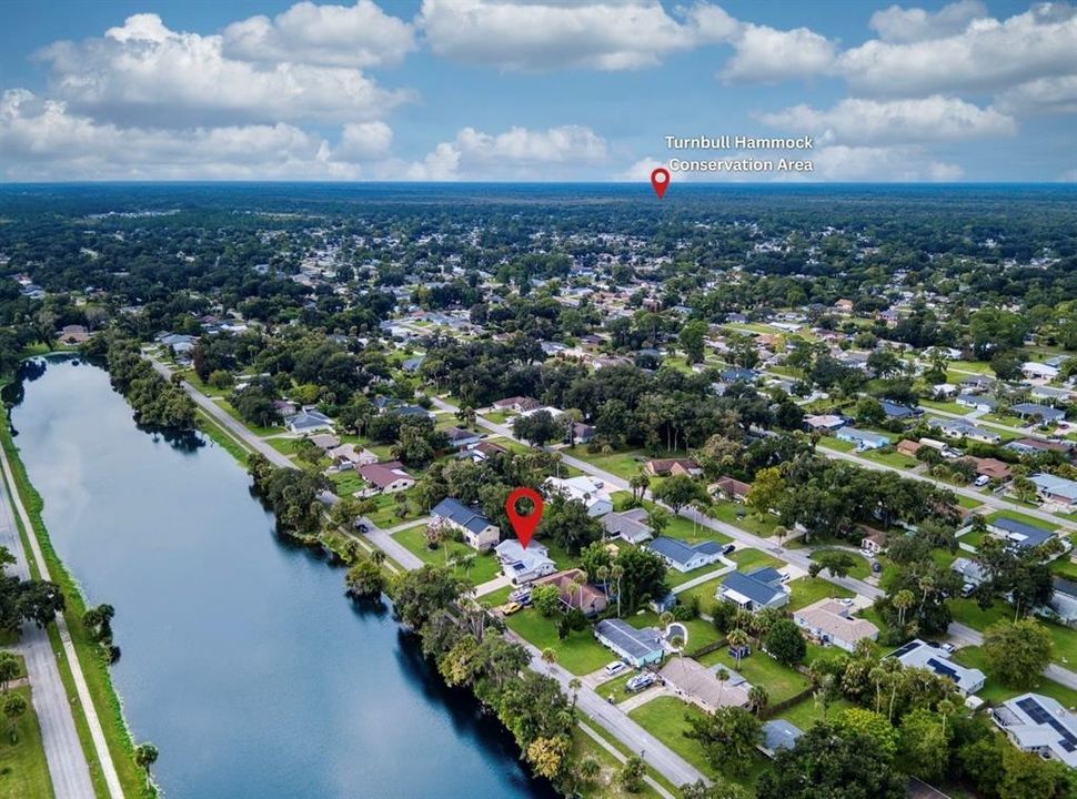 For Sale: $299,000 (2 beds, 2 baths, 1104 Square Feet)