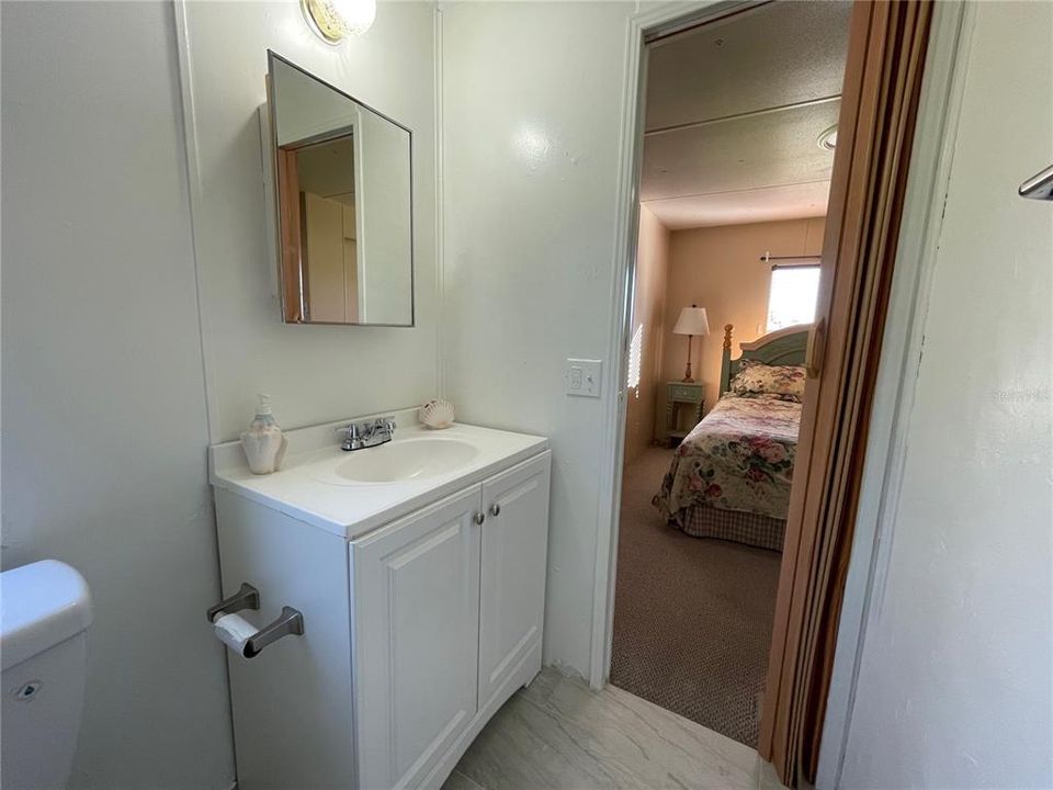 В аренду: $1,300 (2 спален, 2 ванн, 768 Квадратных фут)