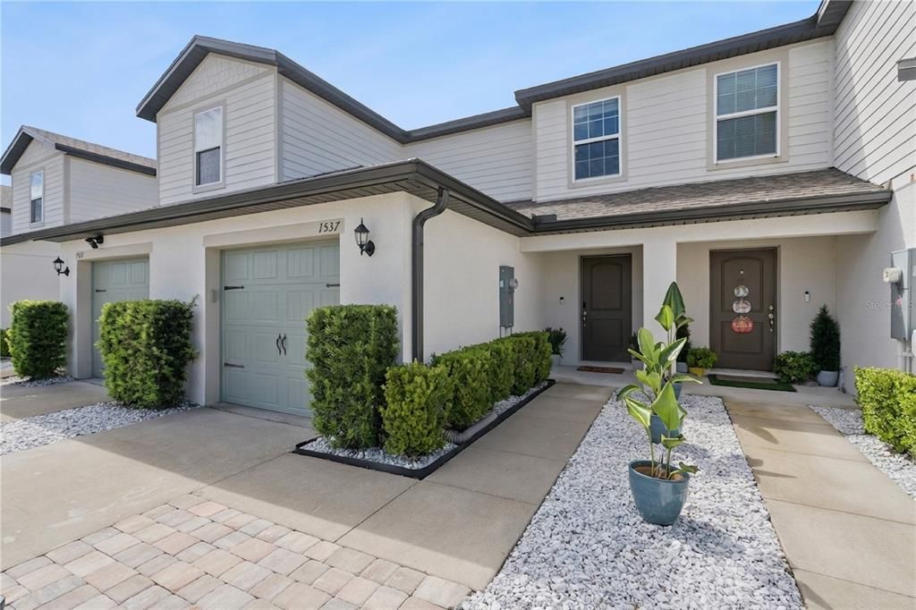 For Sale: $279,000 (2 beds, 2 baths, 1616 Square Feet)