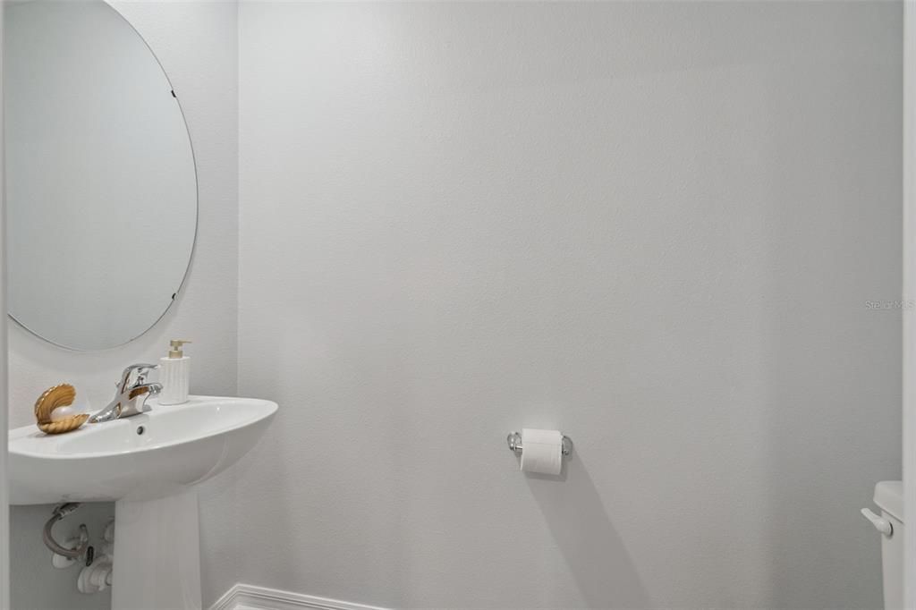For Sale: $279,000 (2 beds, 2 baths, 1616 Square Feet)