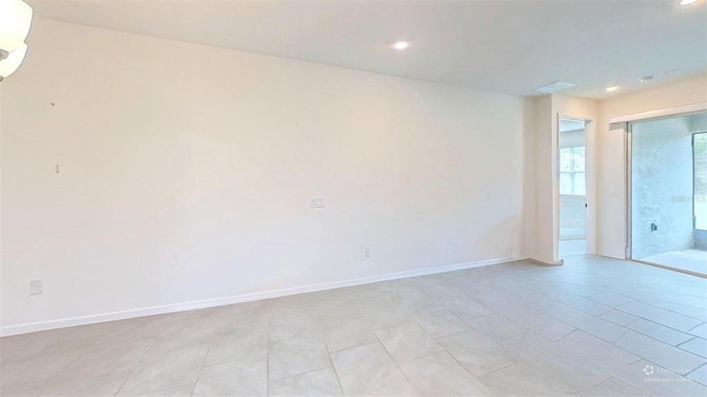 For Sale: $275,990 (2 beds, 2 baths, 1608 Square Feet)