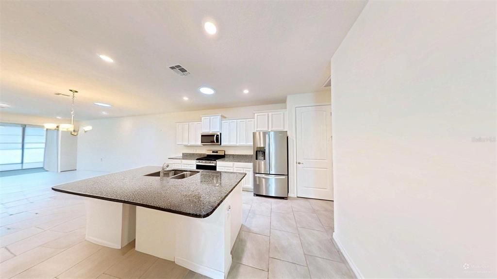 For Sale: $275,990 (2 beds, 2 baths, 1608 Square Feet)