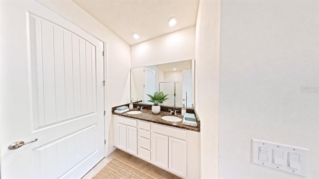 For Sale: $275,990 (2 beds, 2 baths, 1608 Square Feet)