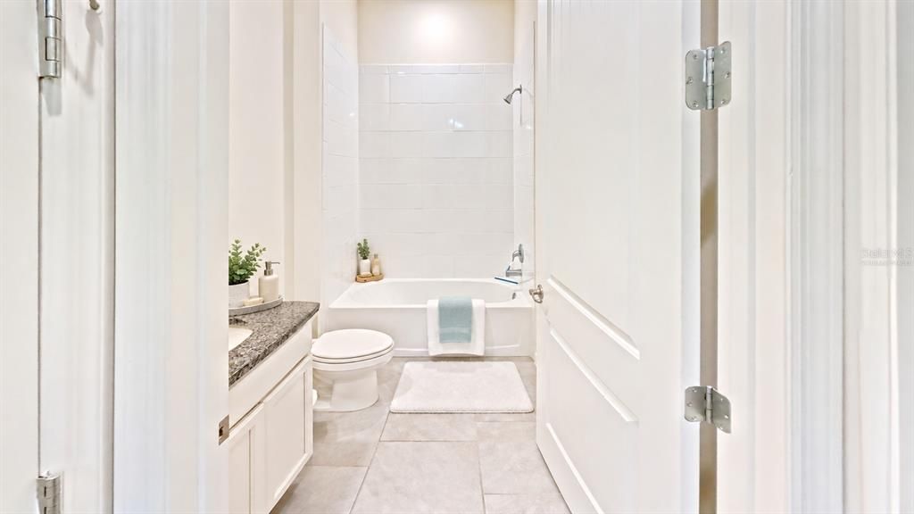 For Sale: $275,990 (2 beds, 2 baths, 1608 Square Feet)