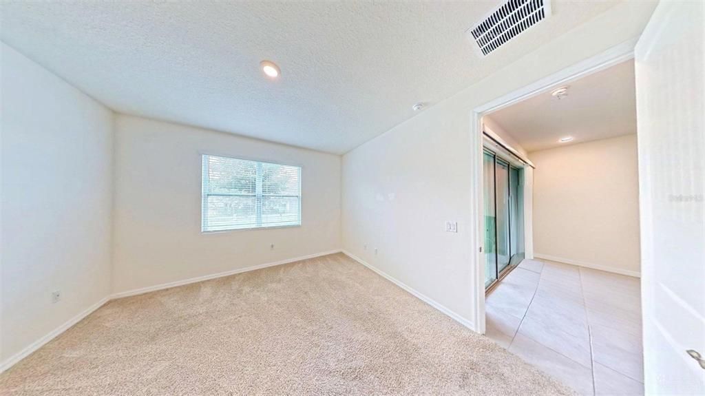 For Sale: $275,990 (2 beds, 2 baths, 1608 Square Feet)