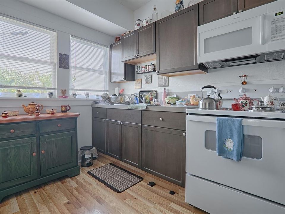 For Sale: $939,800 (13 beds, 0 baths, 5203 Square Feet)