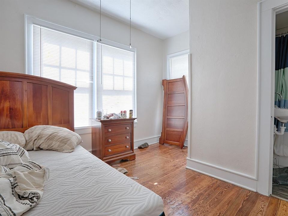 For Sale: $939,800 (13 beds, 0 baths, 5203 Square Feet)