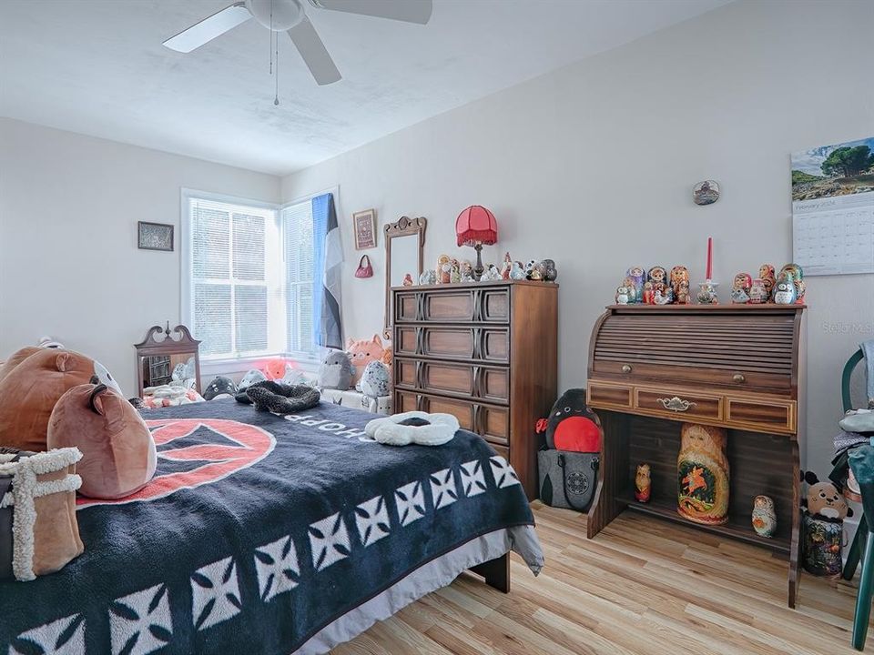For Sale: $939,800 (13 beds, 0 baths, 5203 Square Feet)